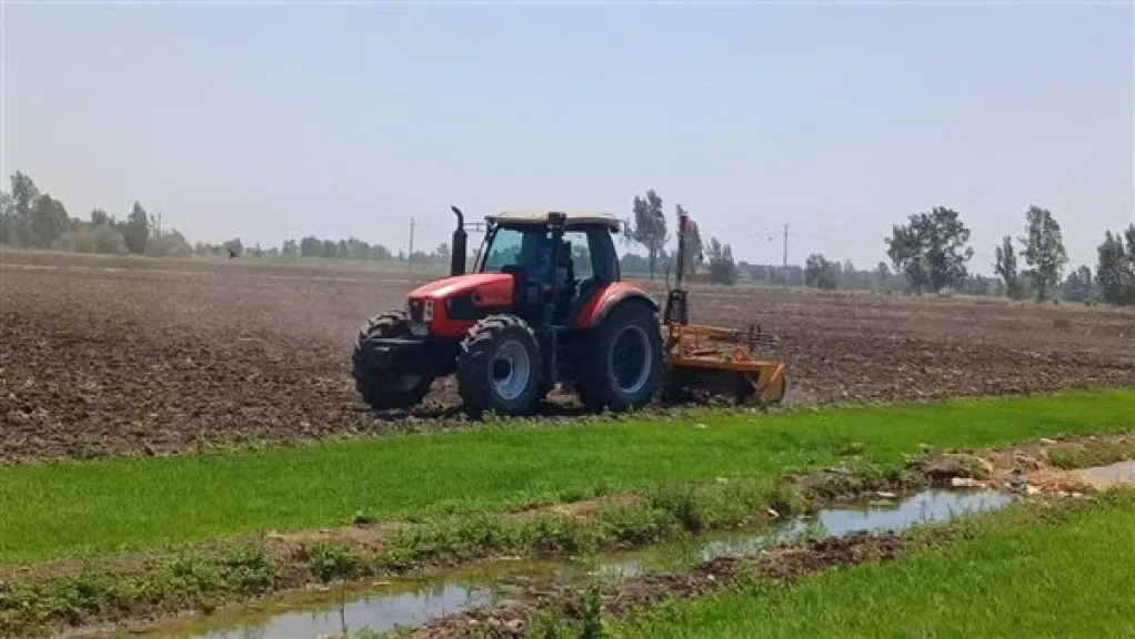 الدليل الشامل لتسوية الأراضي بالليزر وزيادة مردود المحاصيل