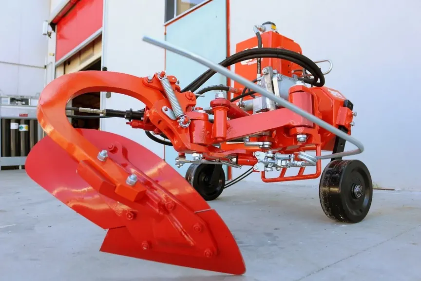 الآلات الزراعية متعددة الوظائف تعيد تشكيل إدارة الصفوف في مزارع الأشجار