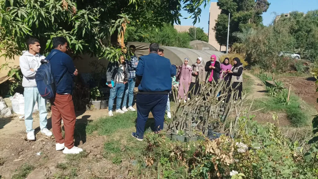 ”الزراعة” تعلن تأهيل 345 متدرباً في مجال مكافحة الآفات وتداول المبيدات بـ 9 محافظات