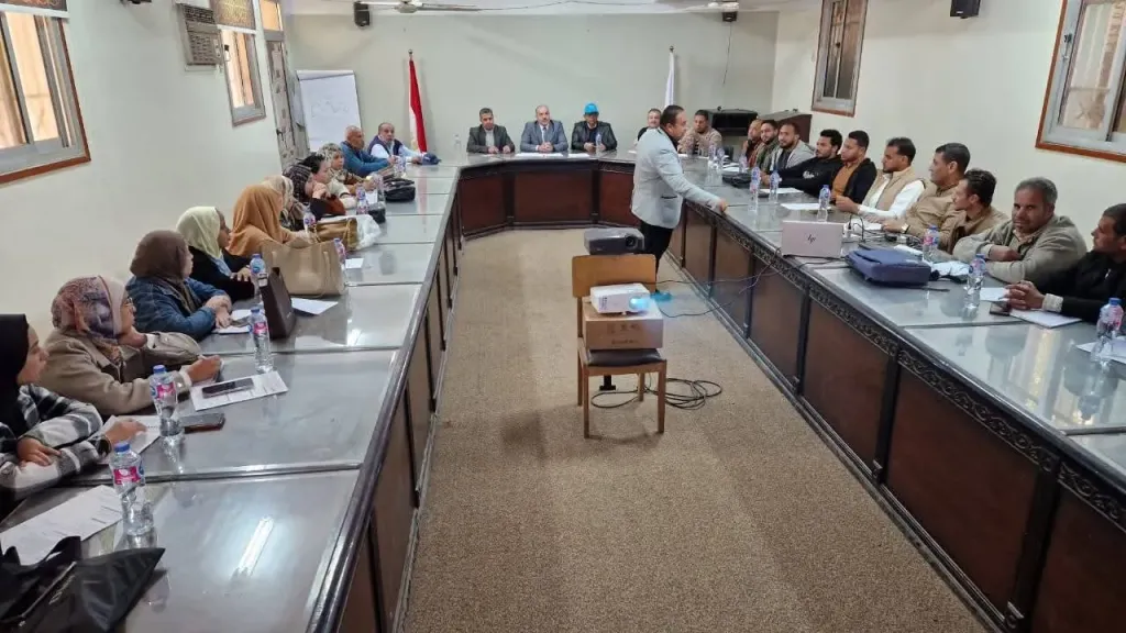 سوهاج تطلق برنامج تدريب المرشدين الزراعيين على الذرة الشامية