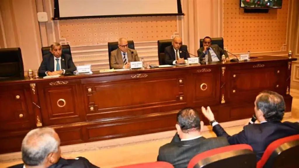 رفع القيمة الإيجارية لأراضي الوقف يشعل الجدل داخل مجلس الشيوخ