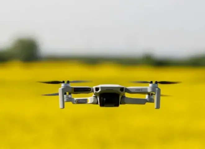 حظر أمريكي للطائرات المسيرة الصينية يثير مخاوف مزارعي فول الصويا