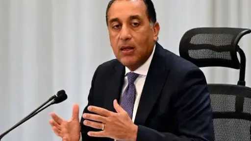 الأربعاء المقبل إجازة بمناسبة عيد الميلاد المجيد