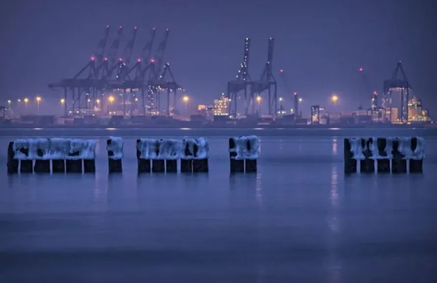 موانئ بولندا تفرغ حمولتها مع تعطل عبور الحبوب الأوكرانية