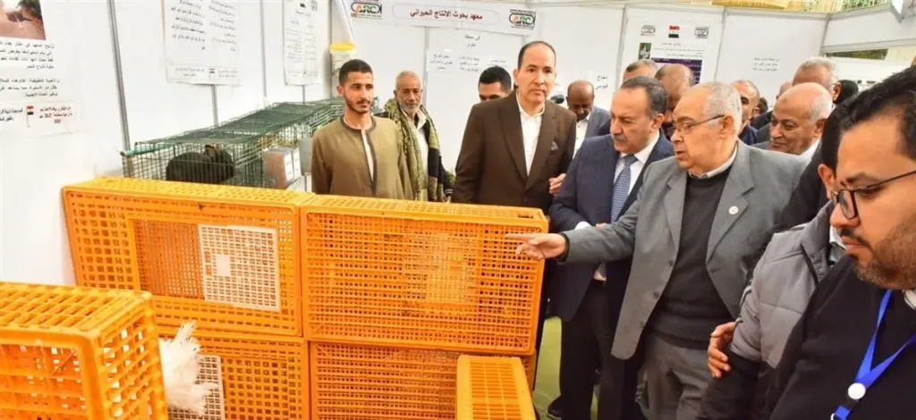 محافظ أسيوط يفتتح معرض الصعيد الزراعي والبيطري:  منصة لدعم الفلاحين