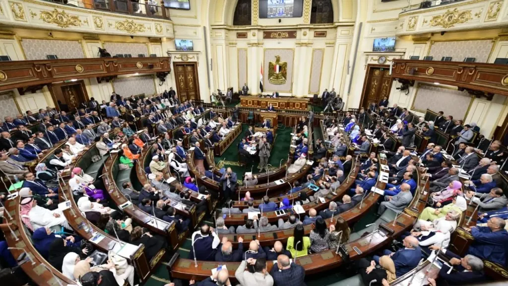 ورد النيل يشعل تحذيرات رسمية داخل مجلس الشيوخ