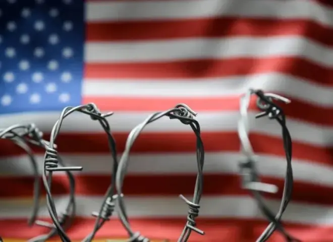 أزمة جرينلاند.. الاتحاد الأوروبي يهدد بفرض رسوم جمركية قاسية على سلع أمريكية