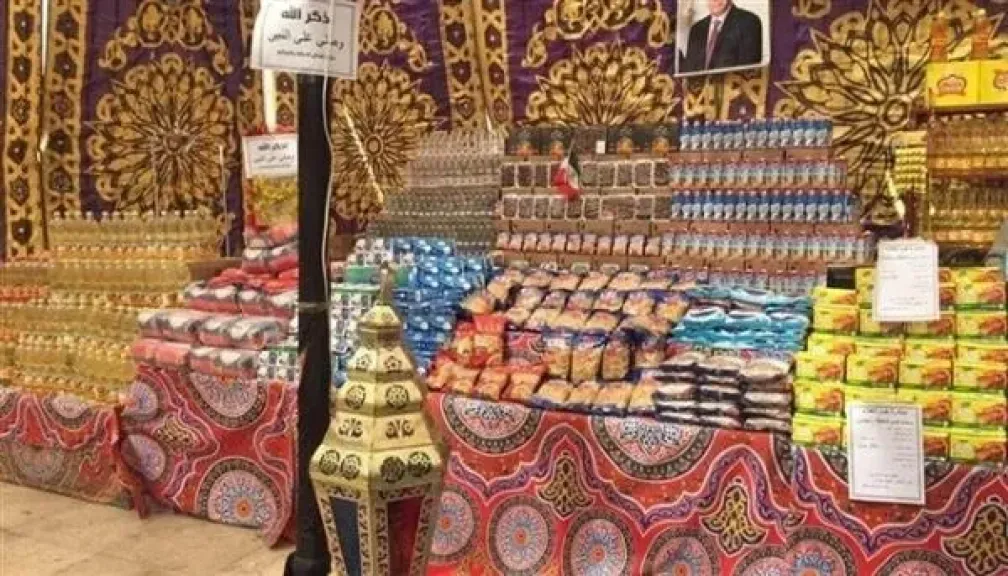 القابضة الغذائية: البدء في إقامة 146 شادرًا للسلع الغذائية على مستوى المحافظات