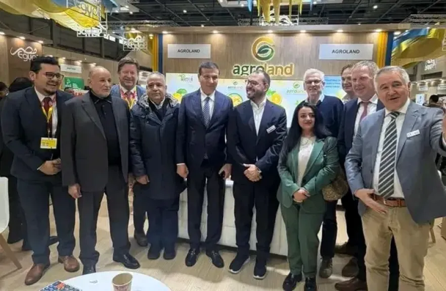 وزير الزراعة يبحث تعزيز التعاون مع كبرى الشركات الهولندية ببرلين