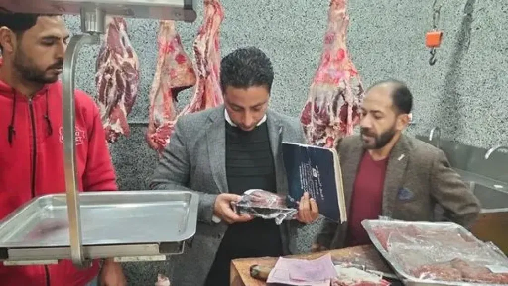 محافظ المنيا: تحرير 3983 محضرًا تموينيًا لضبط الأسواق خلال يناير
