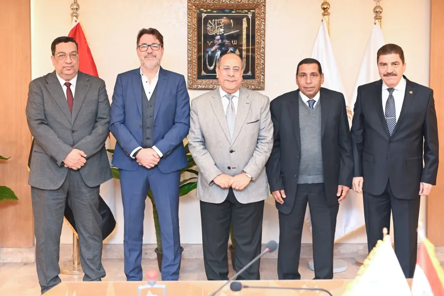 الصناعات الغذائية توقع عقد اتفاق بين شركتي مطاحن وسط وغرب الدلتا وبوهلر السويسرية