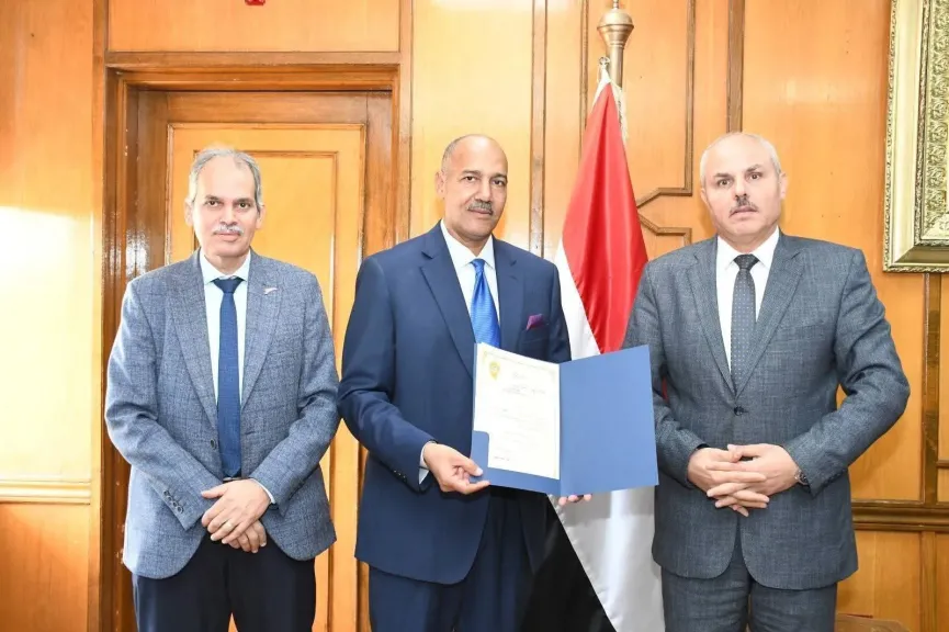 تعيين الدكتور السيد عويس وكيلاً لكلية الزراعة بجامعة قناة السويس لشئون الدراسات العليا