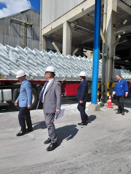 ”الزراعة”: تكثيف الجولات الميدانية لضمان انتظام صرف الأسمدة المدعمة للمزارعين بالجمعيات