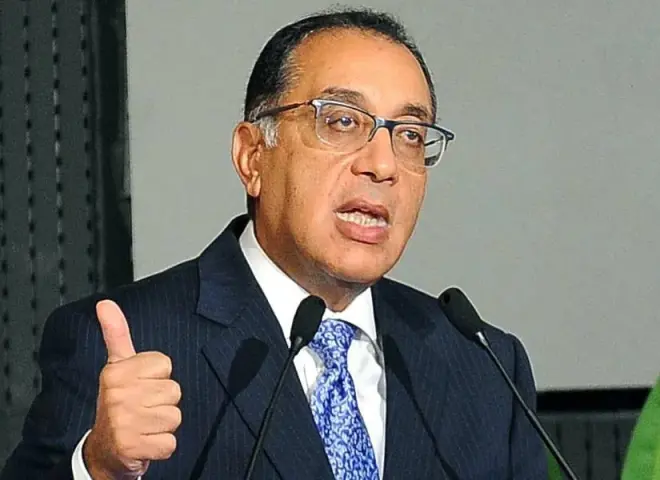 قرارات الحكومة اليوم.. إجراءات عاجلة بشأن المحلات وإنارة الشوارع والطرق