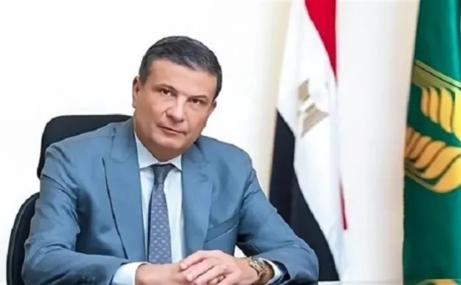 جريدة ”الأرض” تنعى ببالغ الحزن والدة وزير الزراعة علاء فاروق