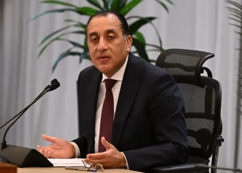 قرارات مجلس الوزراء اليوم.. العمل من المنزل وزيادة المرتبات أبرزهم