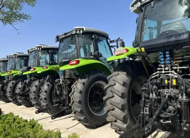 ترامب يعد برفع أسعار الإيثانول وإلغاء قيود الاستشعار البيئي للجرارات