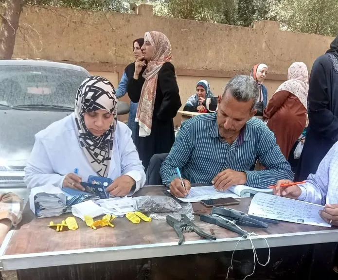 تسليم 298 رأس أغنام في سوهاج ضمن مشروع باب أمل