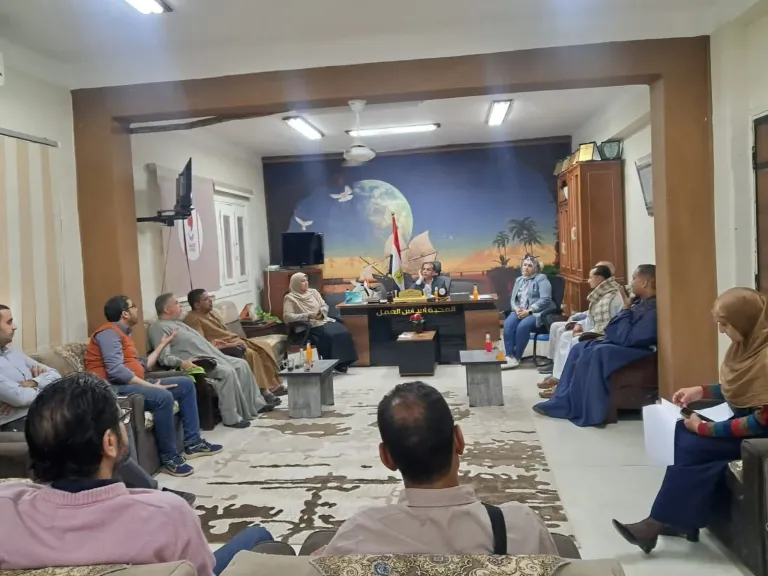 بيطري سوهاج يناقش استعدادات افتتاح المجزر العمومي