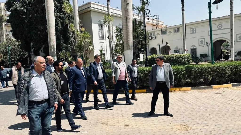 وزير الزراعة يعلن مد فترة إقامة معرض زهور الربيع حتى نهاية مايو