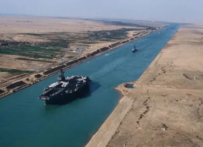 انتهاء فترة الخصومات لسفن الحاويات العملاقة بقناة السويس.. والعودة للرسوم القياسية