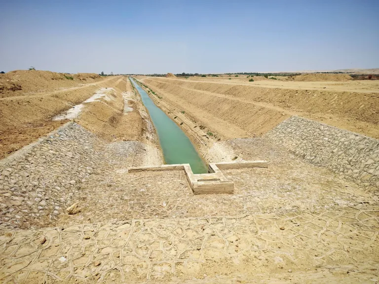 «سيل» يعيد إحياء وزراعة أراضٍ بور منذ 3 عقود