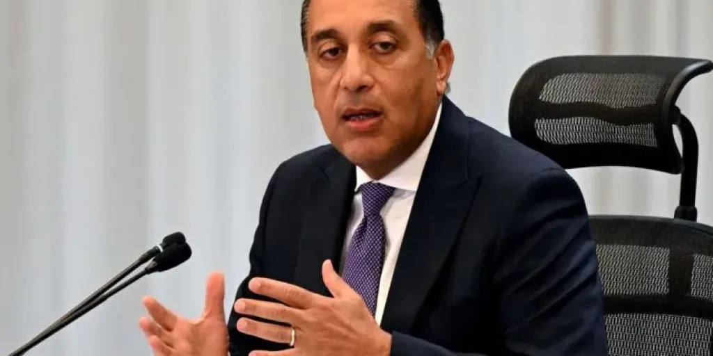 رئيس الوزراء يعلن السبت إجازة رسمية بمناسبة عيد تحرير سيناء