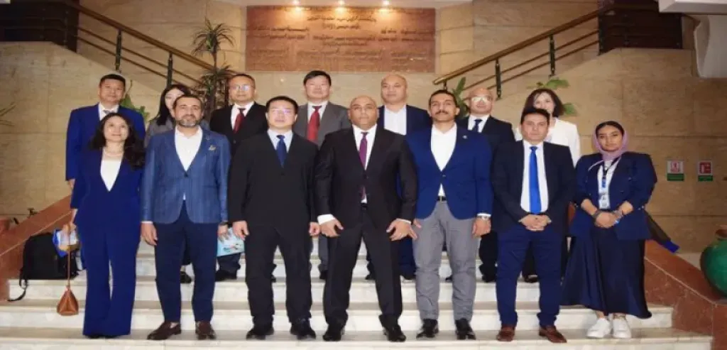 وفد اقتصادي صيني يزور غرفة القاهرة لبحث تعزيز التعاون التجاري والاستثماري المشترك