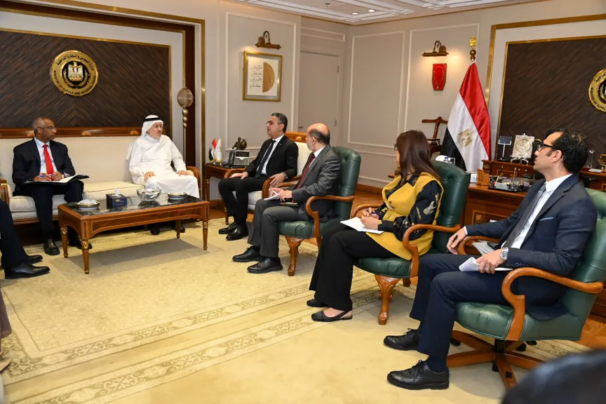 التموين والدولية الإسلامية لتمويل التجارة يبحثان تعزيز التعاون في مجالات الأمن الغذائي