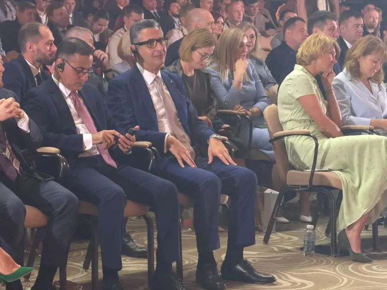 وزير التموين: نتطلع لبناء شراكات استراتيجية مع روسيا في تجارة الحبوب