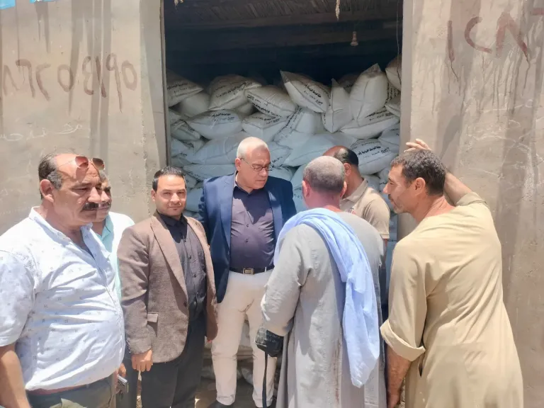 وكيل زراعة سوهاج يقود جولات ميدانية مكثفة بطهطا لضمان توافر الأسمدة