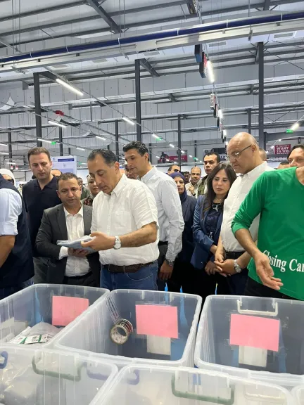 رئيس الوزراء يفتتح التوسعات الجديدة بمشروع ”شاهينلر إيجيبت 2” لصناعة الملابس الجاهزة