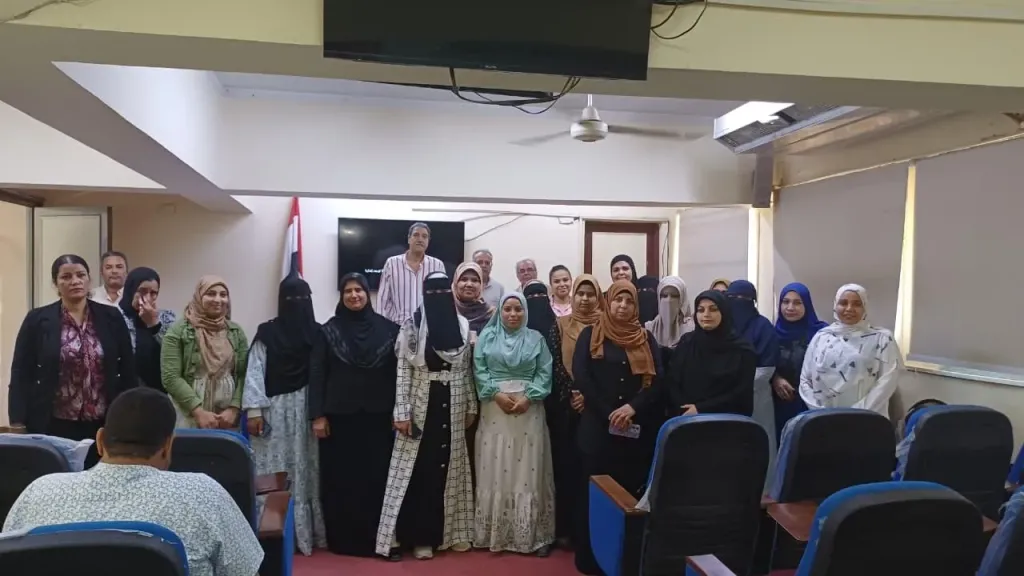 لجنة المبيدات تنظم برنامجاً للأطباء والمسعفين حول علاج حالات التسمم