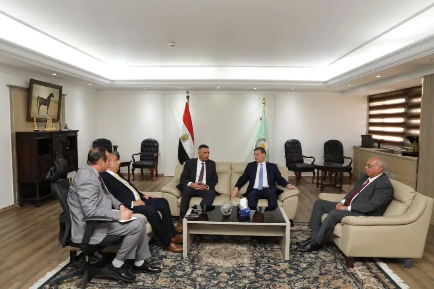 وزير الزراعة يبحث مع محافظ جنوب سيناء التوسع في زراعات النخيل والزيتون بالمحافظة