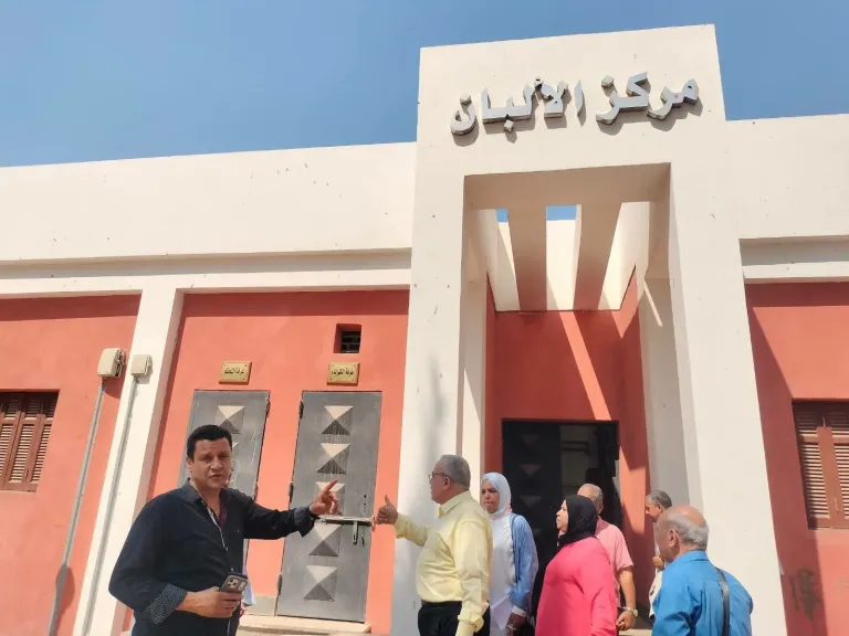 دعمًا للمزارعين.. الزراعة تتابع جاهزية مجمعات الخدمات الزراعية ومراكز الألبان في سوهاج