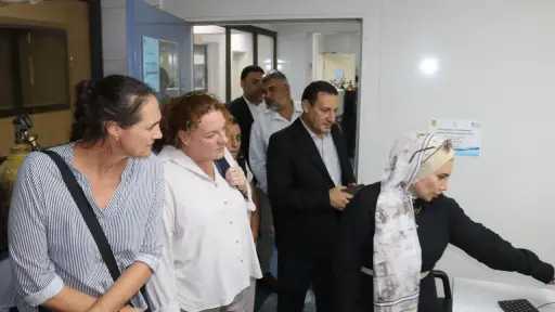 بحوث الصحراء يستقبل وفدًا من المركز الأسترالي للبحوث الزراعية