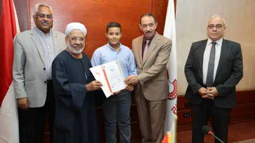 البصل السوهاجي ينافس عالميًا.. تكريم مزارعين بعد الحصول على شهادة GLOBALG.A.P