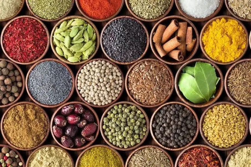 فرصة تصديرية واعدة.. أسواق بريطانيا تطلب التوابل والأعشاب الطبية المصرية