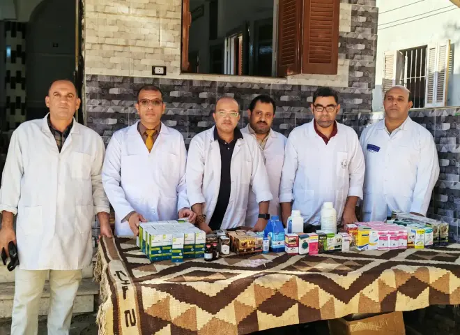 الطب البيطري بسوهاج يعالج 2392 حالة مجانًا في قافلة بقرية أولاد نصير