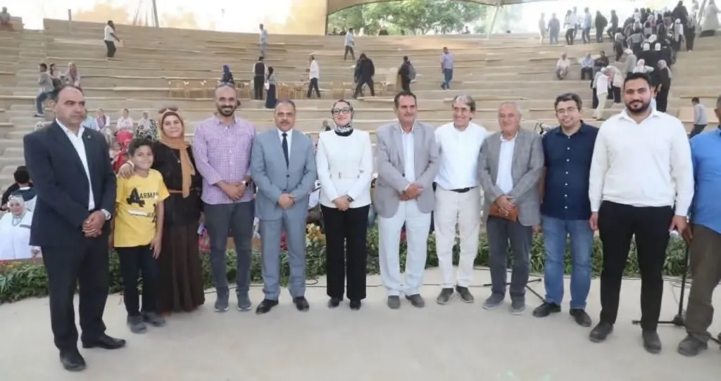 شراكة استثمارية لتطبيق الزراعة الحيوية والنباتات الطبية على مساحة 20 ألف فدان بالوادي الجديد