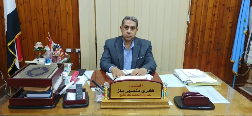 وكيل زراعة كفر الشيخ يوجه بتطهير مصرف «الديبة» استجابة لشكاوى المزارعين