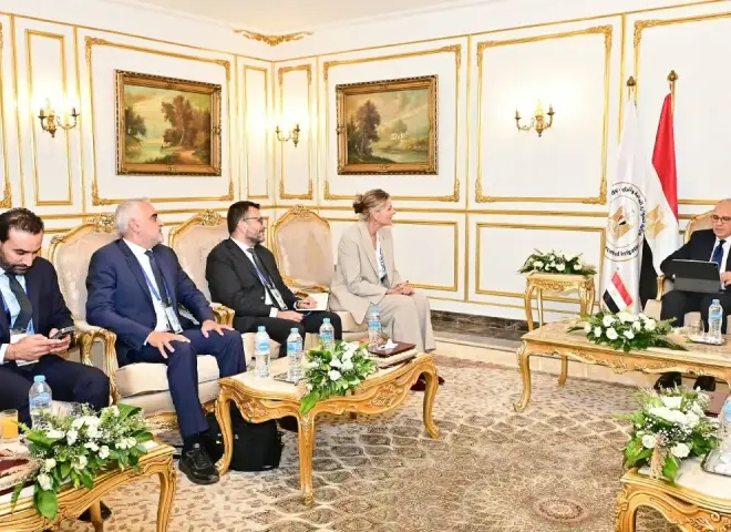 وزير الري يبحث مع إيفاد تعزيز التعاون في إدارة المياه والتكيف مع تغيرات المناخ
