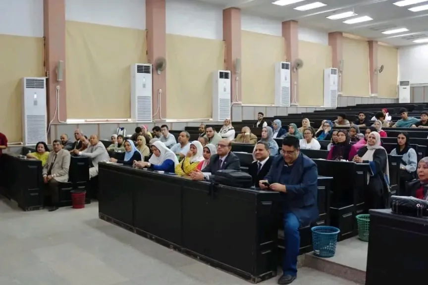 بيطري القاهرة يضع خريطة طريق لمواجهة مقاومة المضادات الحيوية في الاستزراع السمكي