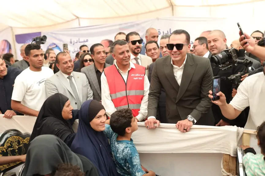 إقبال جماهيري على قافلة مستقبل وطن الطبية بالفيوم.. والنائب أحمد عبدالجواد: الكشف مستمر