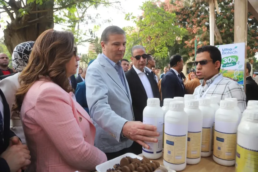 وزير الزراعة يفتتح فعاليات مهرجان النباتات الطبية والعطرية بالمتحف الزراعي بالدقي